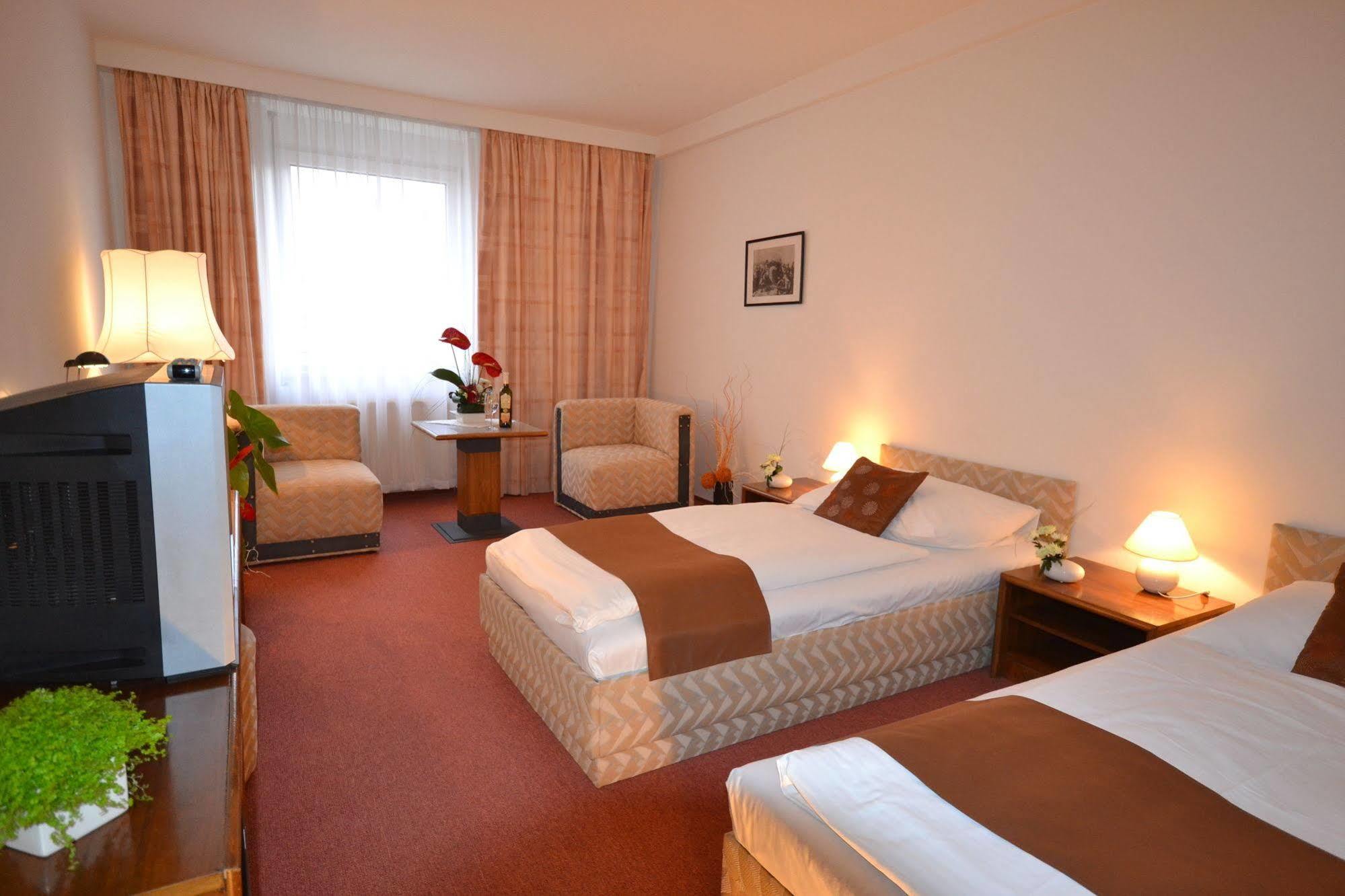 A-Austerlitz Hotel Brno Zewnętrze zdjęcie